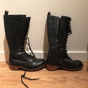 On Hold for @ruizespiece